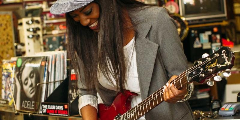 告别单打独斗:中小企业如何通过“商务合作”与“资源整合”构建高效成本控制体系,实现真正合赢