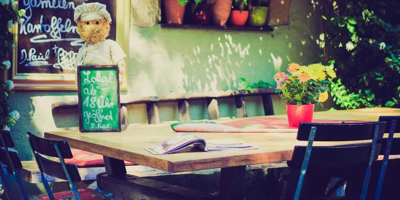 生态化战略：企业如何通过平台化与伙伴网络重塑竞争护城河